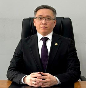 Apakhayev Azamat Asylbekovich