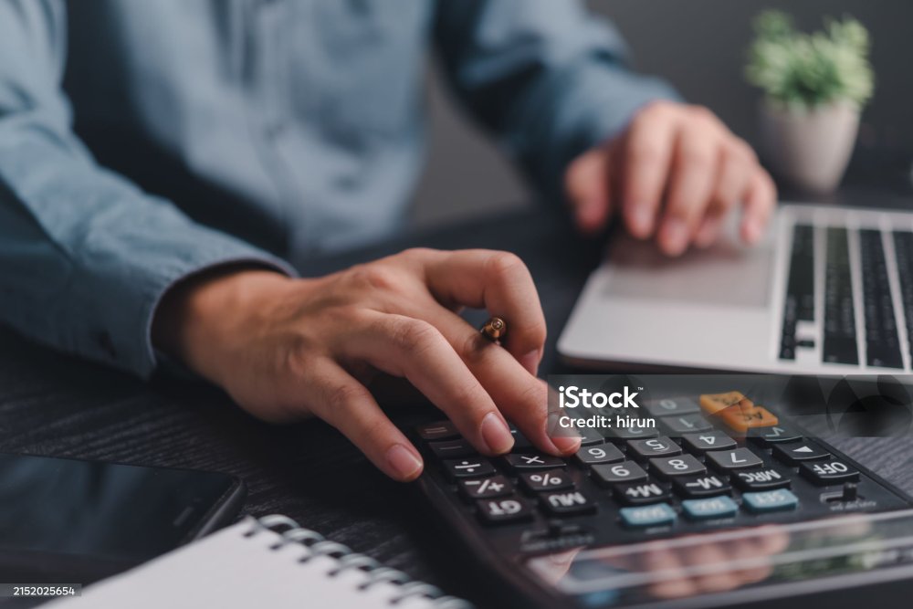 Exceeding the threshold for mandatory VAT registration