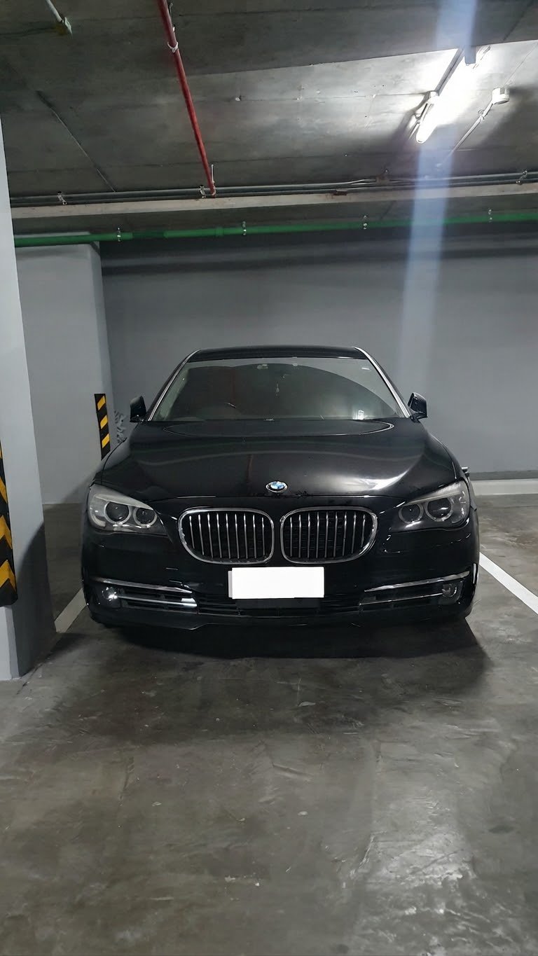 The Embassy of the Republic of Kazakhstan invites interested parties to participate in an auction for the purchase of a motor vehicle