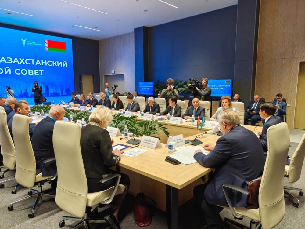 Kazakh Automakers to Supply $30 Million Worth of Commercial Vehicles to Belarus