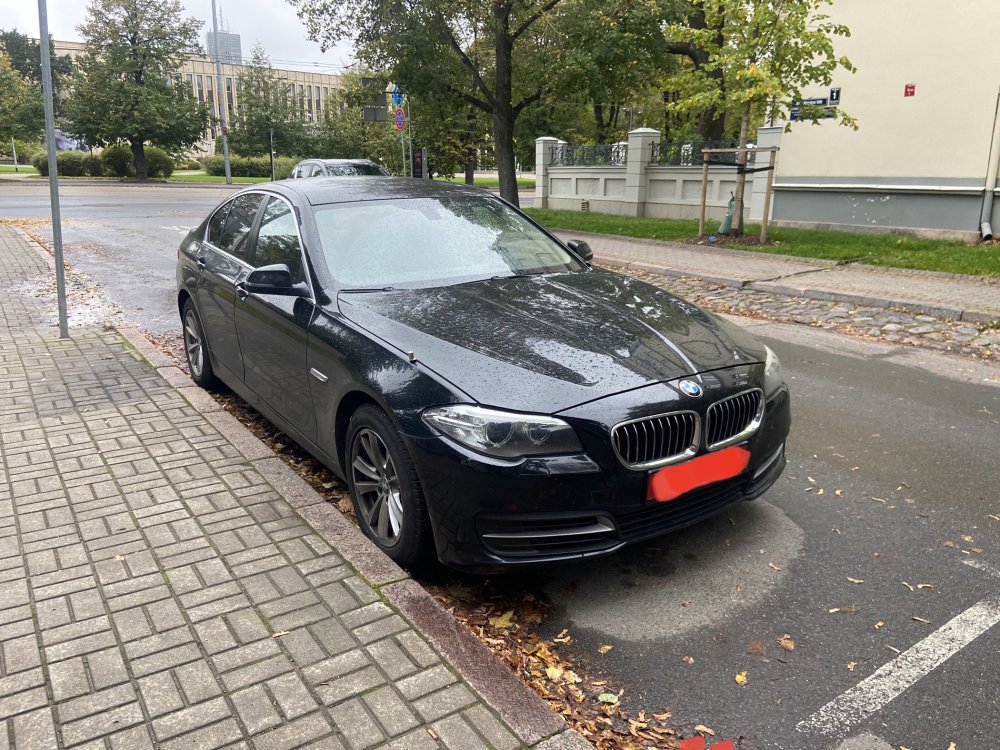 NOTICE OF PUBLIC AUCTION FOR THE SALE OF A VEHICLE — Photo 1