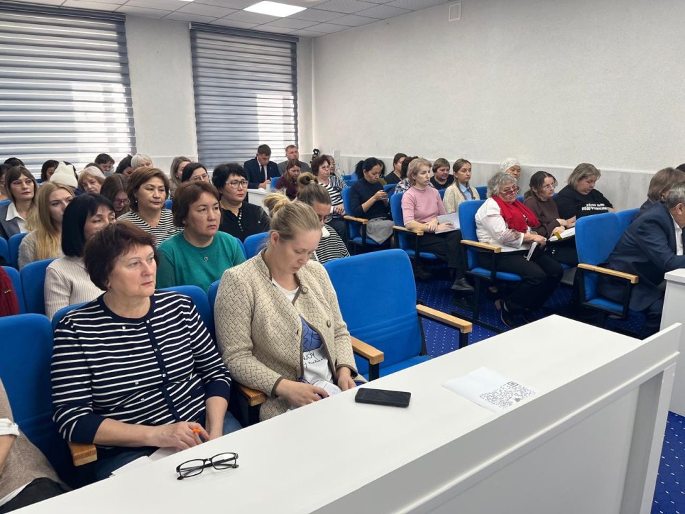 On October 12, 2026, a seminar was held for business representatives of the Yesilsky district on the application of the norms of the new Tax Code of the Republic of Kazakhstan. — Photo 4