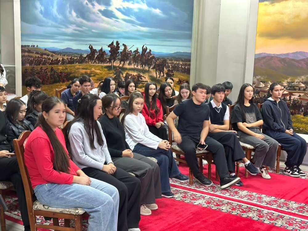 A round-table discussion was held at the museum — Photo 2