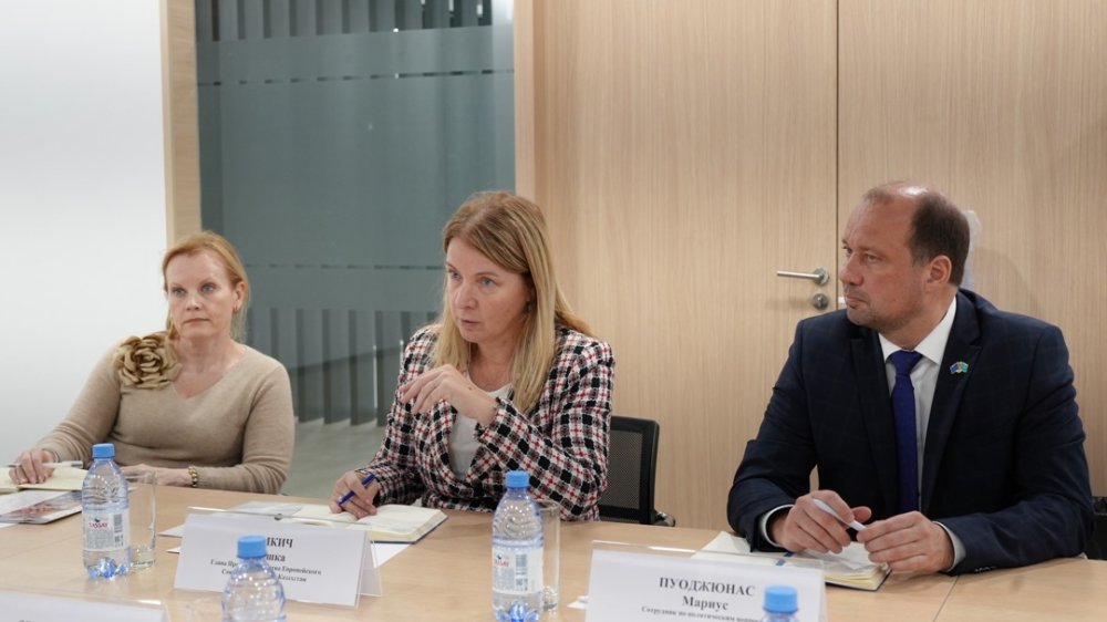 Ardak Zebeshev and EU Ambassador Aleška Simkić Discuss Practical Steps to Expand Investment Cooperation — Photo 3