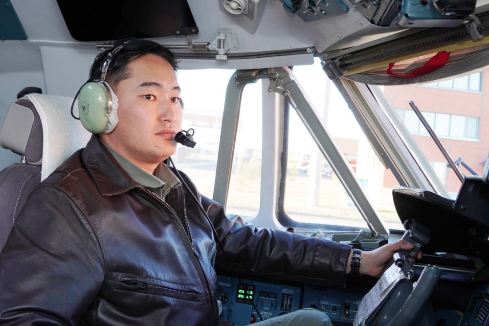 Ahead of Republic Day, National Guard Pilot Completes His First Solo Flight — Photo 1
