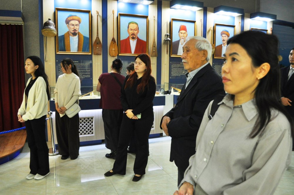 Excursion to the Museum of Literature and Art — Photo 6