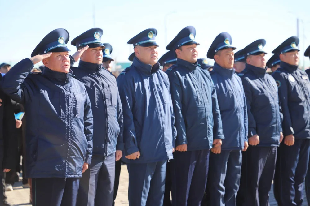 State Flag-Raising Ceremony Held in Celebration of Republic Day — Photo 5