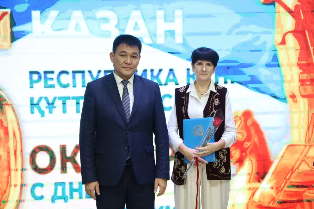 On October 23, a celebratory concert titled "Rukhy biik Qazaqstan!" ("Kazakhstan — A Pinnacle of the Spirit!") was held at the district House of Culture. — Photo 22