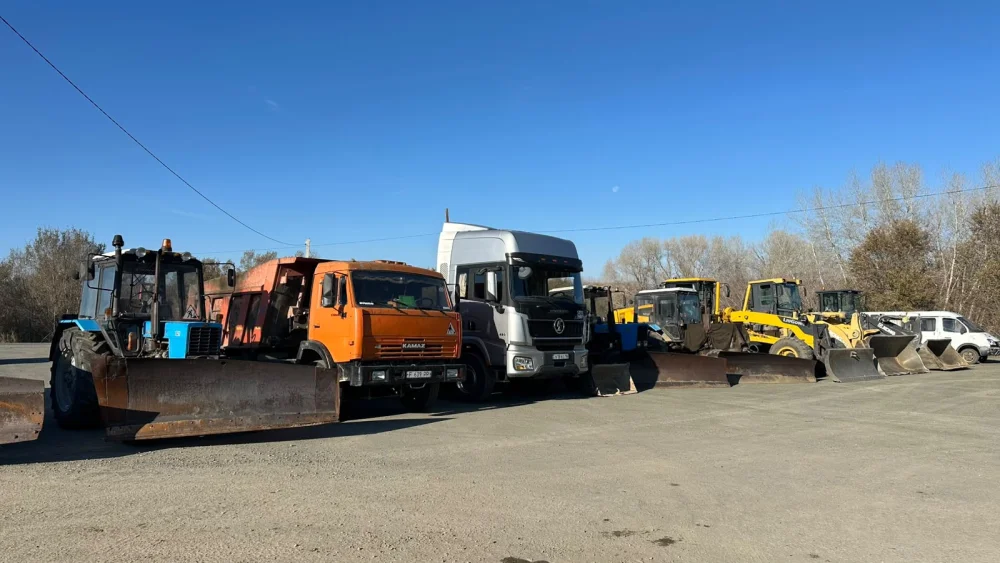 Preparations for winter maintenance of highways are underway in the Samar region. — Photo 1