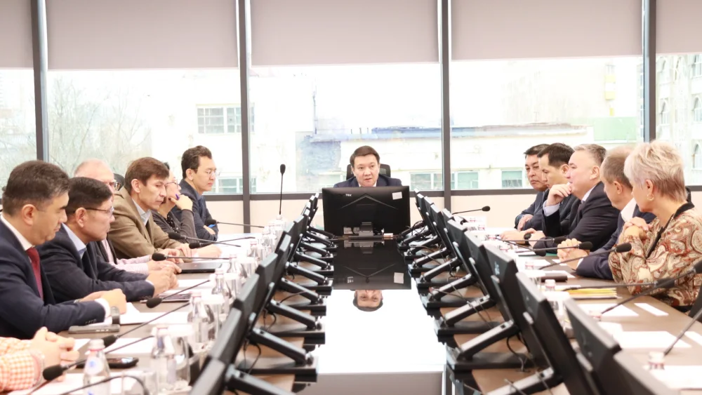 The State Revenue Committee discussed the development of tax and customs administration with the business community — Photo 1