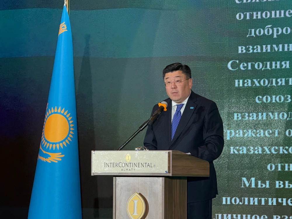 35th anniversary of independence of Tajikistan celebrated in Almaty — Photo 1