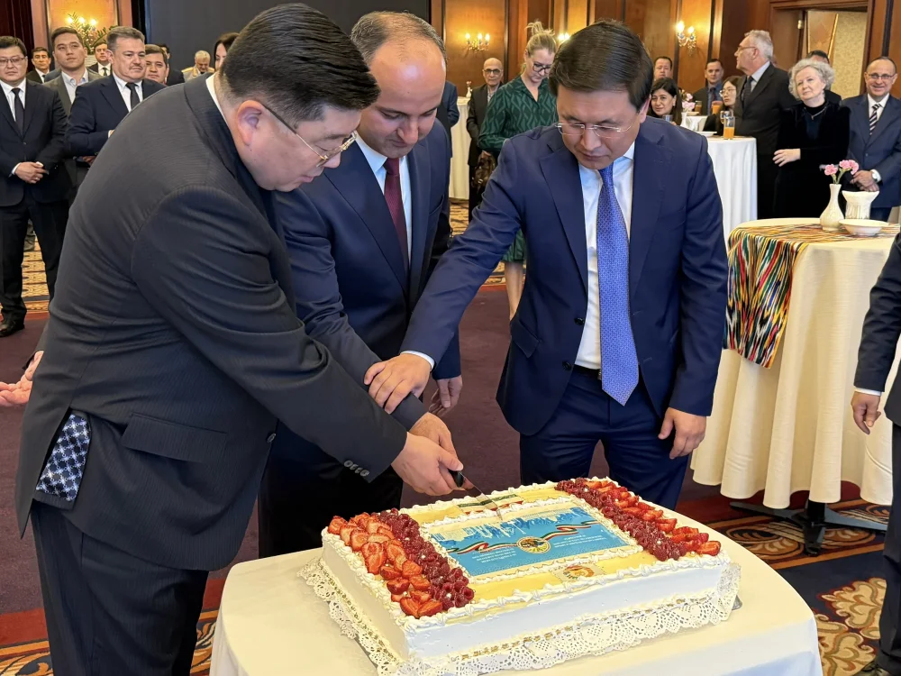 35th anniversary of independence of Tajikistan celebrated in Almaty — Photo 4