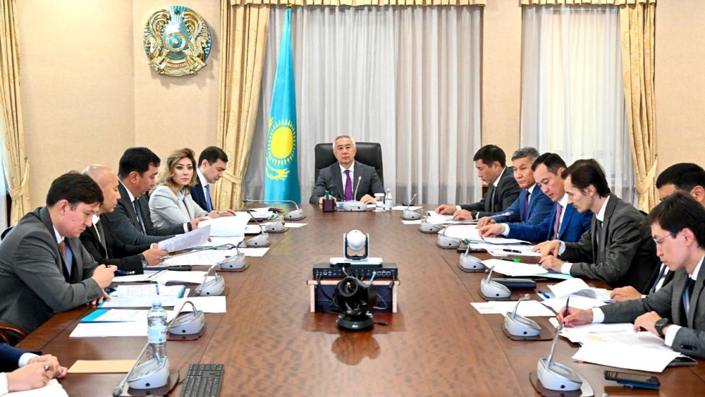 Serik Zhumangarin instructed large enterprises to work out reserves for accelerating economic growth