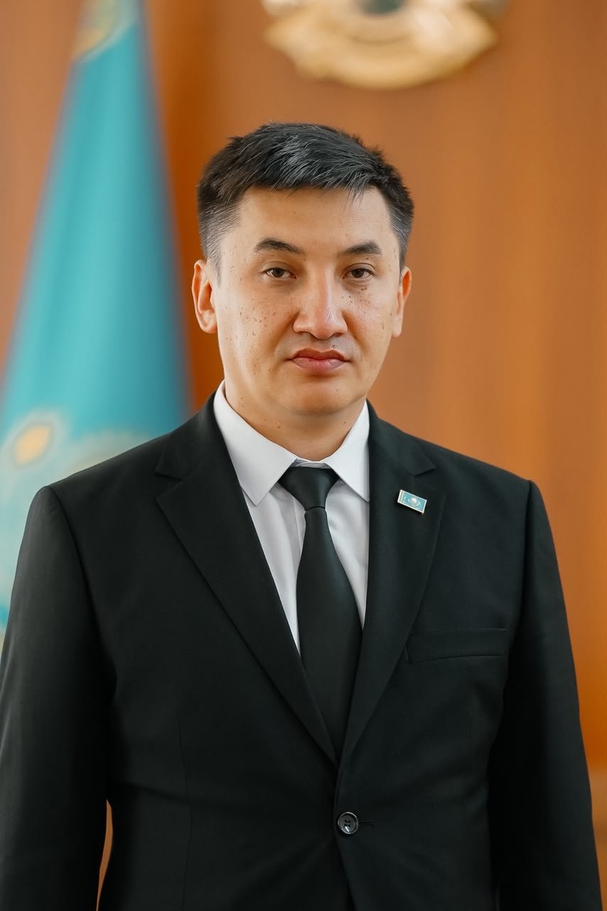 Султанов Ернур Султанович