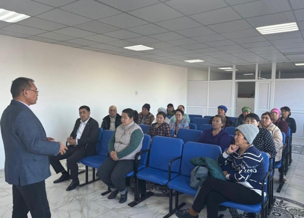 Қарақұдық ауылының тұрғындарымен кездесу