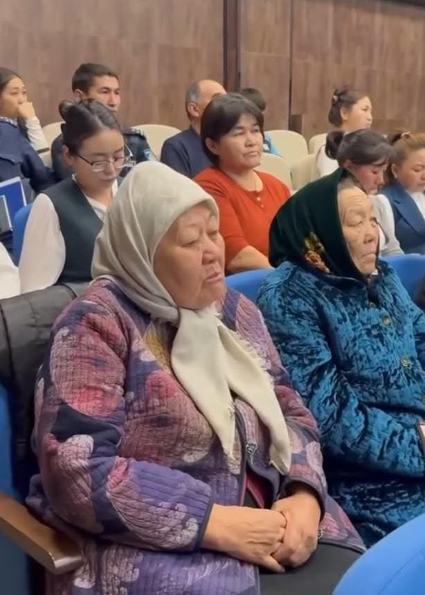 Көктөбе ауылдық округі әкімінің Алмалы ауылының тұрғындарымен кездесуі. 2026 жылғы 29 қыркүйекте Көктөбе ауылдық округі әкімінің Алмалы ауылы тұрғындарымен кездесуі өтті. Кездесу барысында тұрғындар өздерін толғандырған сұрақтарын қойып, ауылды абаттандыру, инфрақұрылым және оны одан әрі дамытуға қатысты ұсыныстары мен өзекті мәселелерін жеткізді. Барлық сұрақтар бойынша тиісті түсіндірмелер беріліп, жекелеген мәселелер бақылауға алынды.