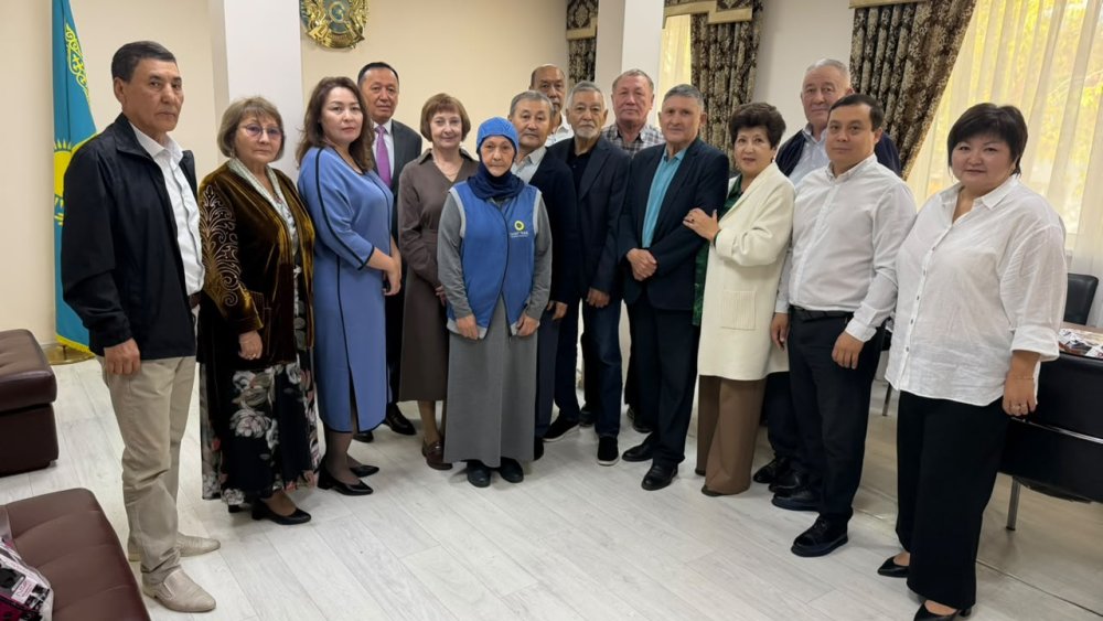 Қостанай облысы әкімдігінің ветеринария басқармасында зейнеткерлер мен сала ардагерлерін Халықаралық қарттар күнімен құттықтады