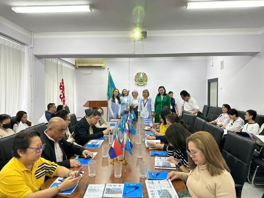 Филиппиннен келген 35 дәрігерді Алматы медицинасының қандай қырлары қызықтырды?