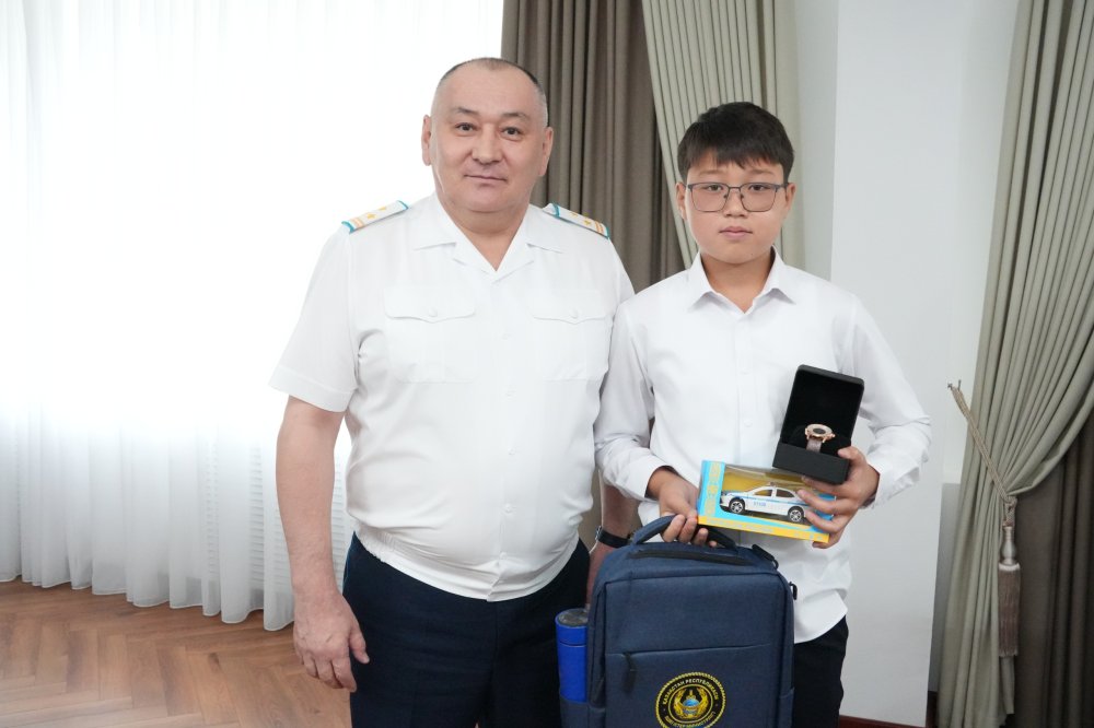 Сын сағатта тайсалмаған Нұралы: 13 жастағы жасөспірім төрт жасар баланың өмірін құтқарды