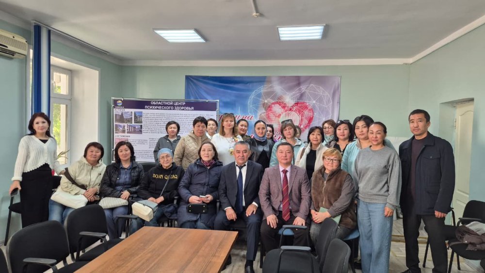 Еңбек заңнамасындағы өзекті өзгерістер: АИТВ инфекциясы орталығы қызметкерлеріне семинар өткізілді