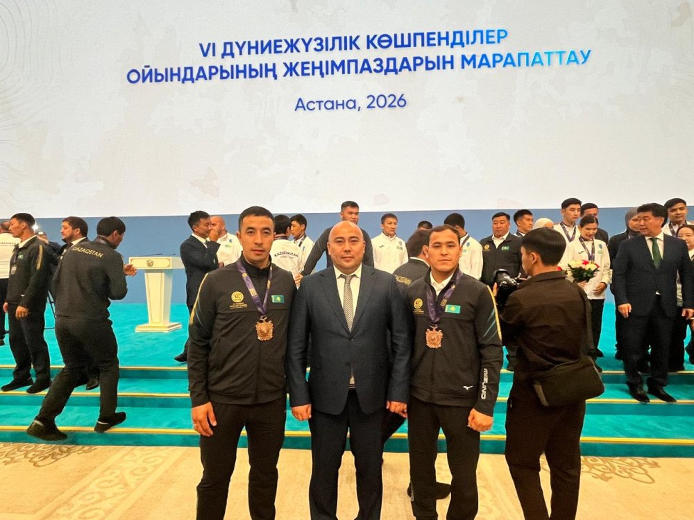 МЕМЛЕКЕТ БАСШЫСЫ ЖЕҢІМПАЗ СПОРТШЫЛАРДЫ ҚҰТТЫҚТАДЫ