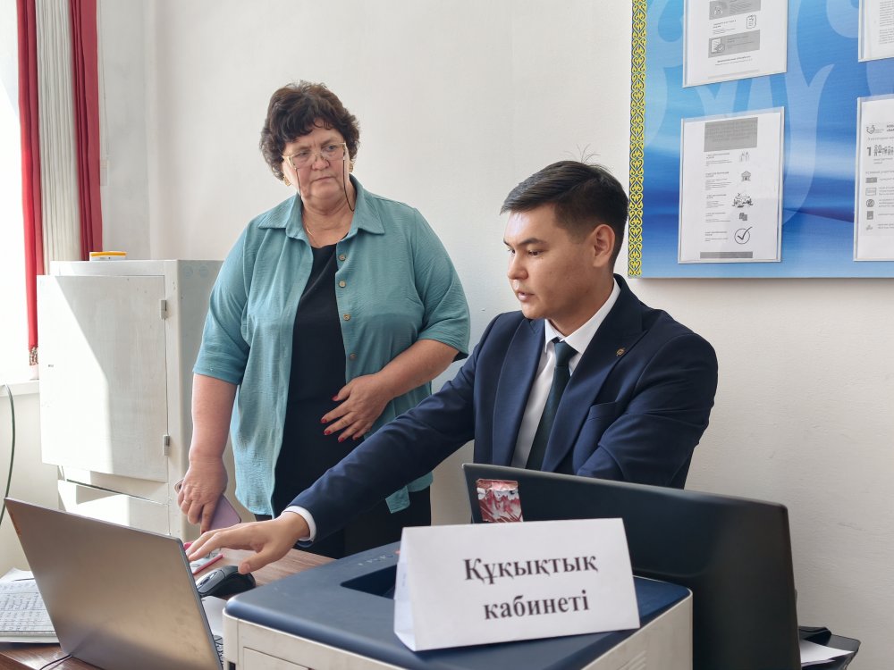 Кербұлақ ауданы, Қоғалы ауылында орналасқан құқық кабинетінде консультация өткізілді