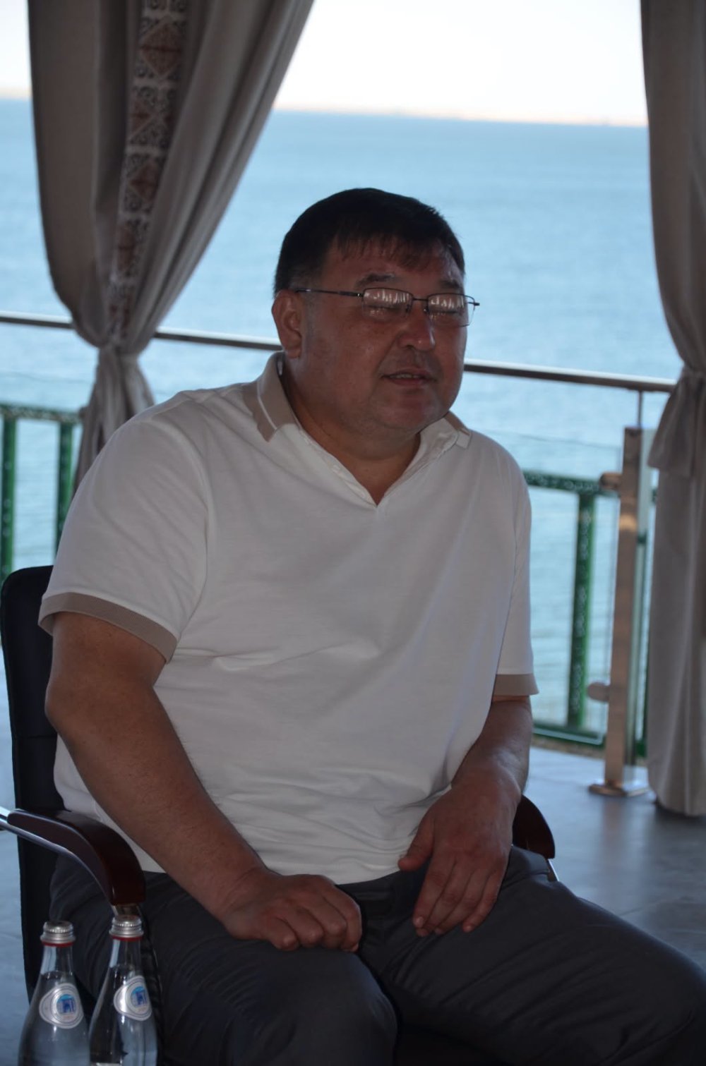 Жастар күніне орай аудан әкімі Қарсыбаев Арман Романұлы белсенді жастармен еркін форматта ашық пікір алмасты