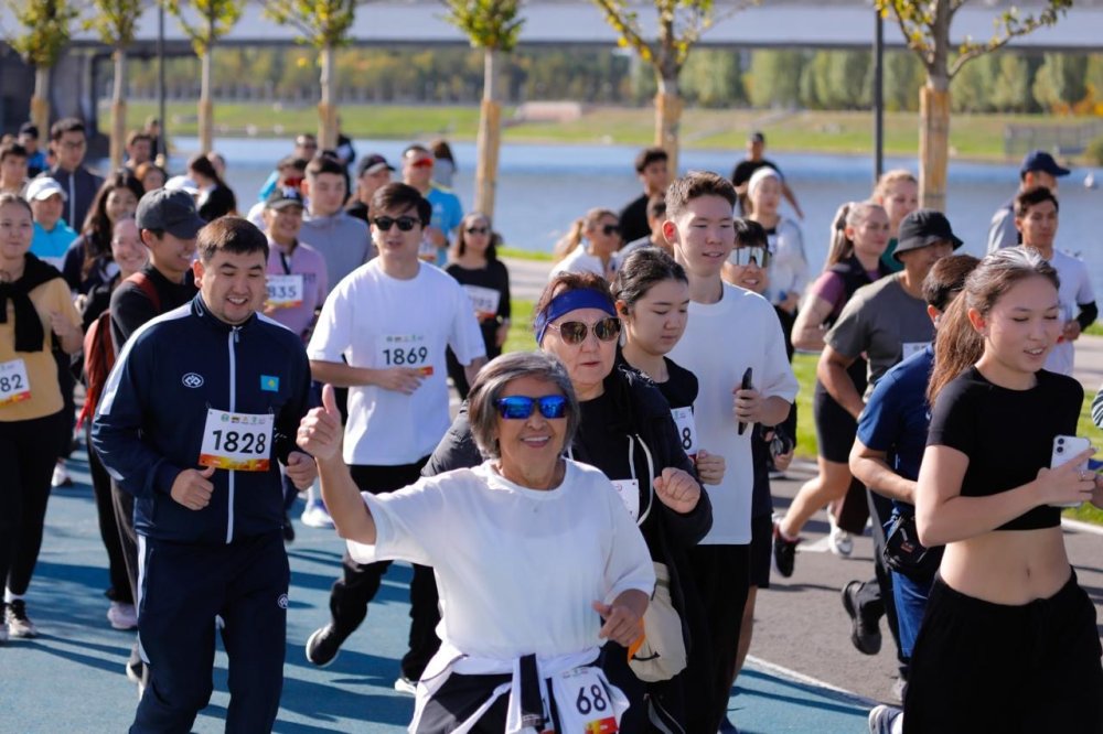 Астанада «JANA MEN KUZ RUN» бұқаралық жүгіру іс-шарасы өтті