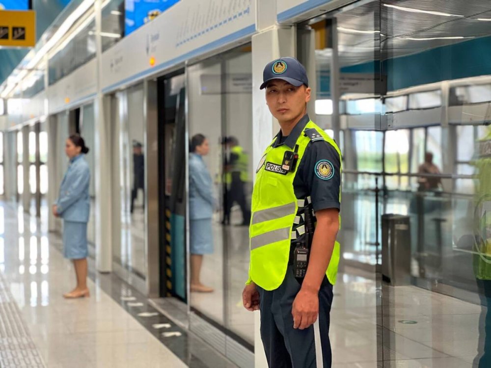Көлік полицейлері "Tarlan Astana" LRT желісінде жолаушылар қауіпсіздігін қамтамасыз етуде