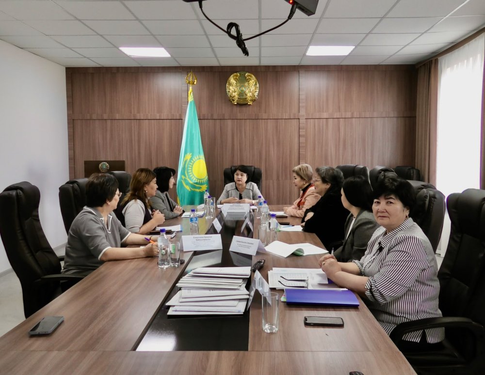 Әлеуметтік қызметкерлер аттестаттаудан өтті