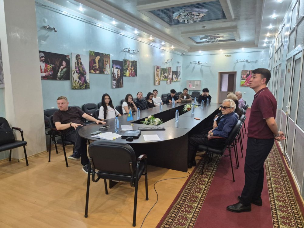 Этномәдени бірлестіктер өкілдерімен ақпараттық-түсіндіру кездесу
