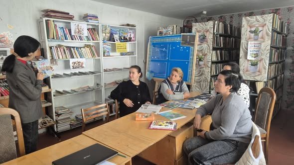 Еңбек күніне арналған дөңгелек үстел