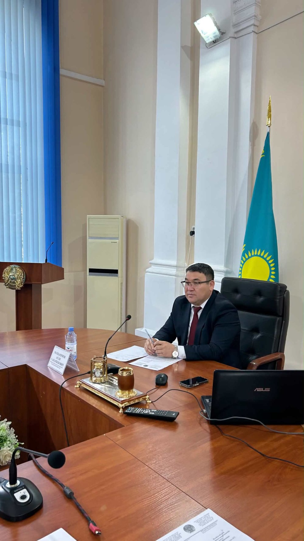Жеке және заңды тұлғалардың өтініштерін қарау тәртібі талқыланды