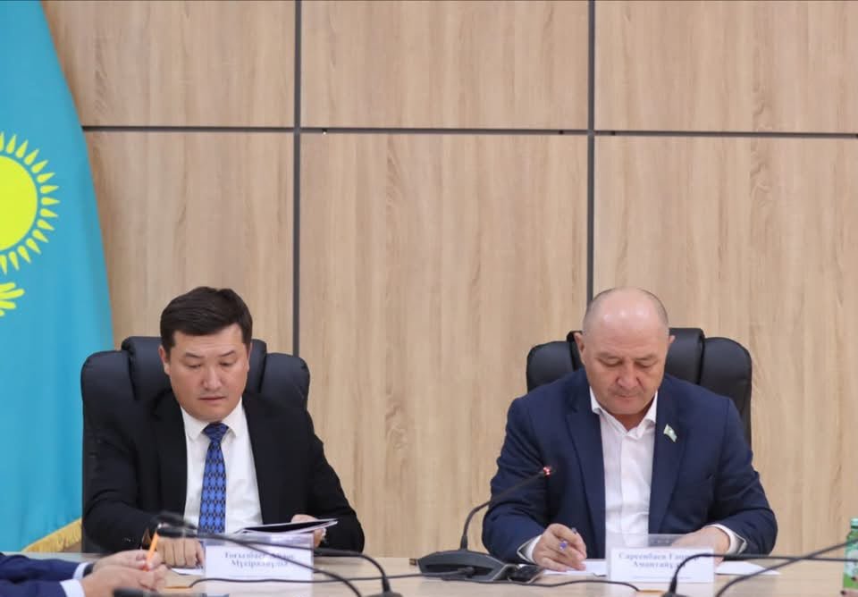 ТҮРКІСТАН ҚАЛАЛЫҚ МӘСЛИХАТЫНЫҢ КЕЗЕКТЕН ТЫС ҚЫРЫҚ ЖЕТІНШІ СЕССИЯСЫ ӨТТІ
