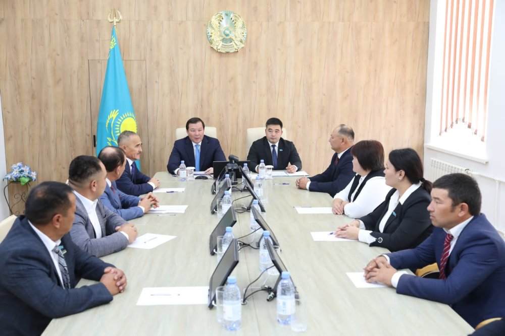 Ойыл аудандық мәслихаты жаңа аудан әкімінің лауазымына ұсынылған кандидатураны қолдады