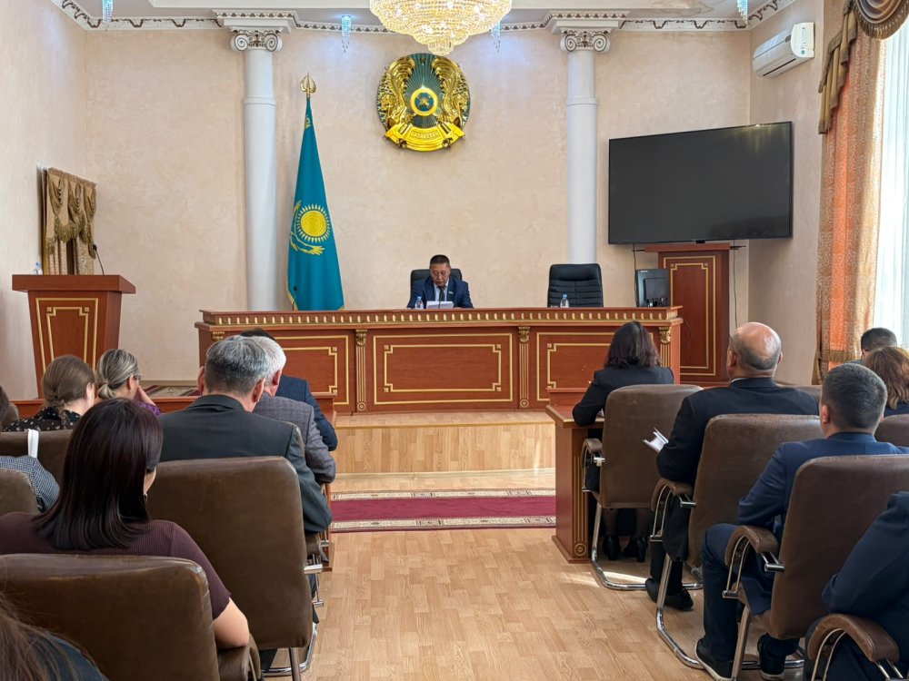 Федоров аудандық мәслихатының кезектен тыс сессиясы өтті