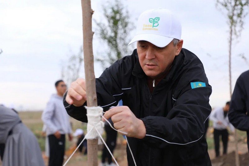 Қарағандының болашақ экопаркіне тағы 500 көшет егілді