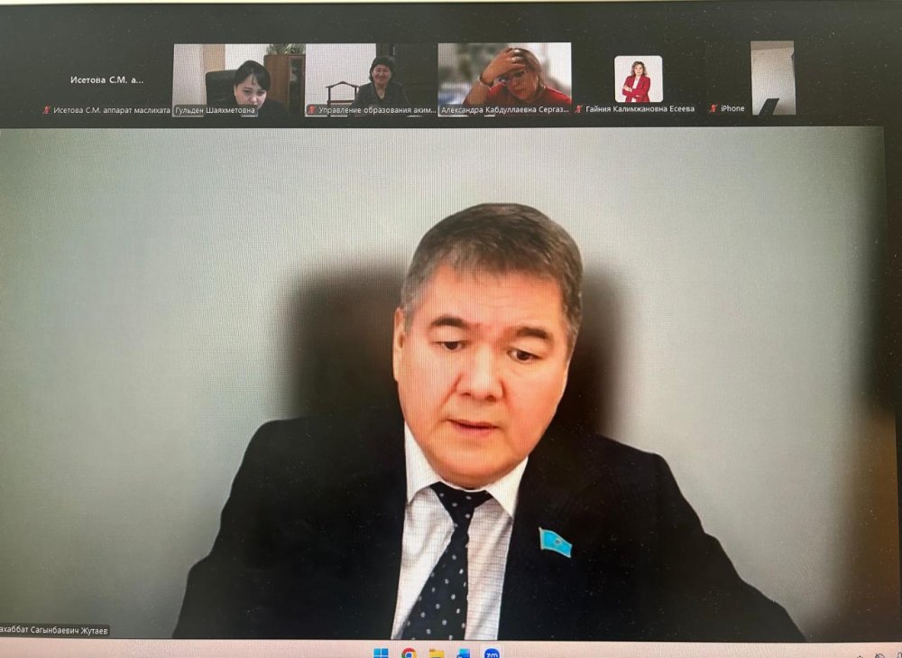 2026 жылғы 17 қыркүйекте облыстық мәслихаттың әлеуметтік сала және үкіметтік емес ұйымдармен өзара іс қимыл мәселелері жөніндегі тұрақты комиссиясының отырысы өтті