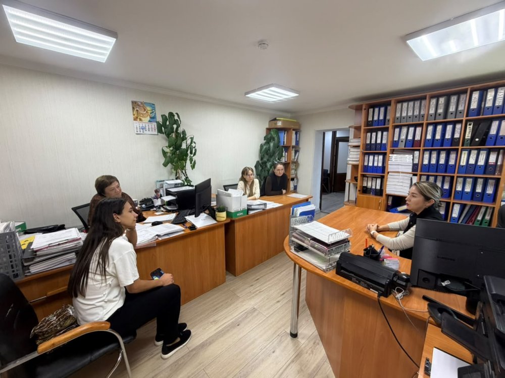 Департаменттің мемлекеттік еңбек инспекторлары «АЗКО» ЖШС қызметкерлерімен «Қызметкерлерді жазатайым оқиғалардан міндетті сақтандыру» тақырыбында түсіндіру кездесуін өткізді.