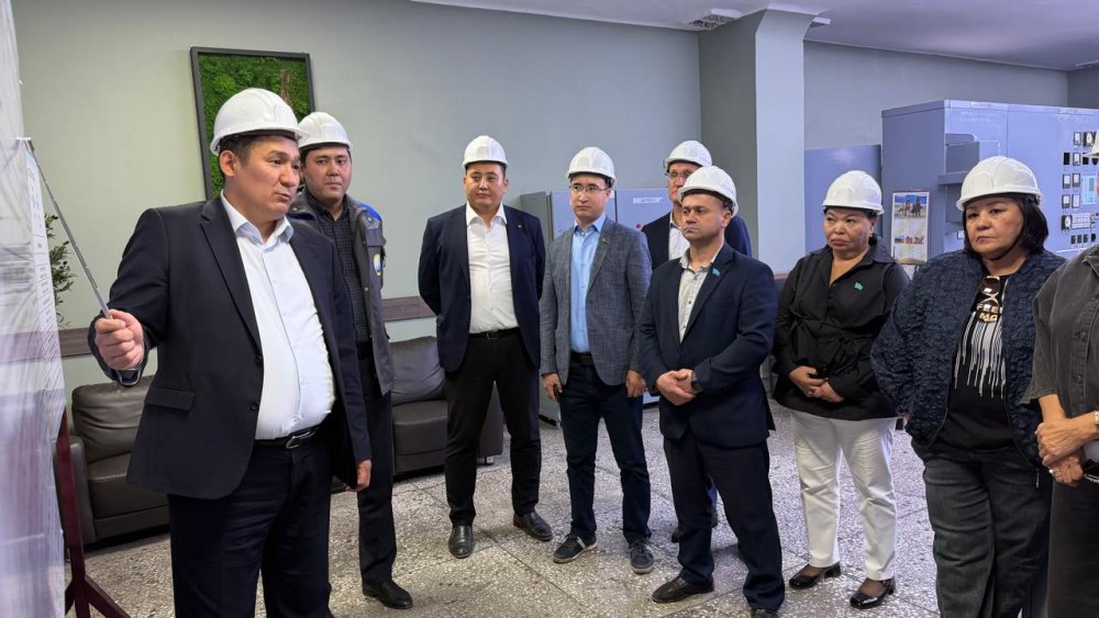 Шахтинск қаласында депутаттар мен Қоғамдық кеңес өкілдерінің қатысуымен қала аумағына жұмыс сапары өтті