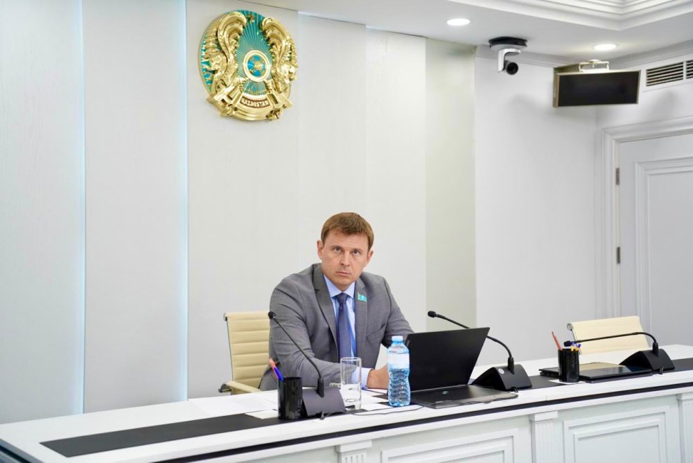 Мәслихат шешімдерінің жобаларын қарау мәселесі жөніндегі тұрақты комиссияның отырысы (21.09.2026)