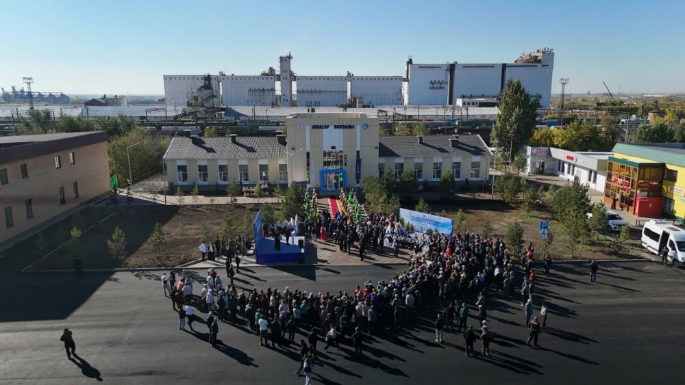Атбасарда қайта жаңғырту жұмыстарынан кейін теміржол вокзалы ашылды