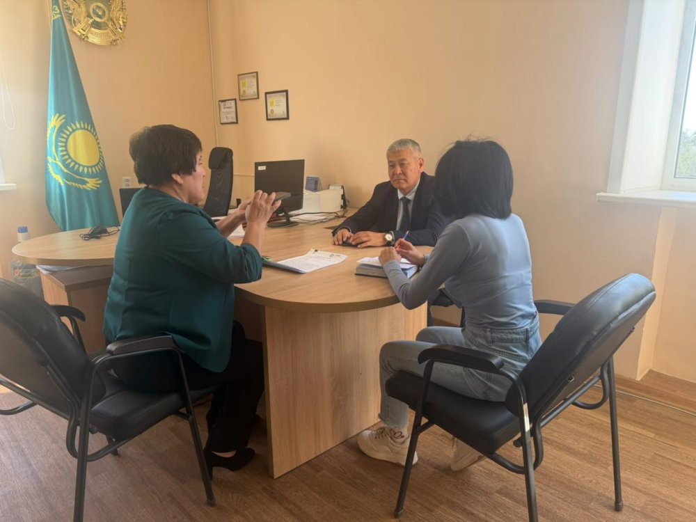 Адам құқықтары жөніндегі уәкілмен кездесу