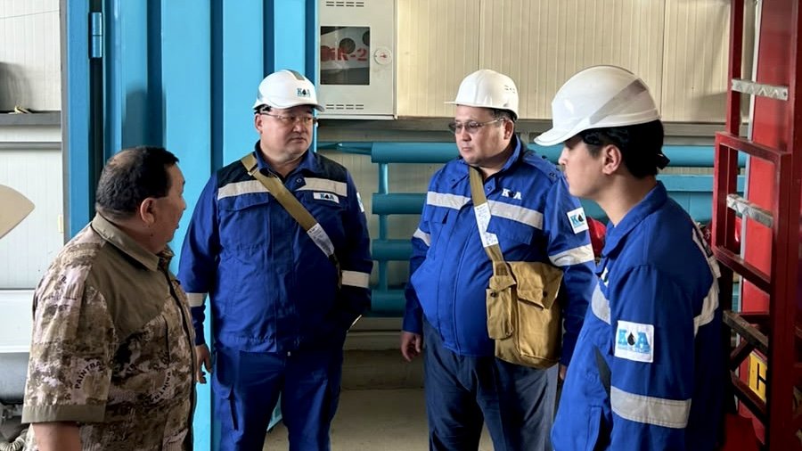 ҚР ТЖМ Өнеркәсіптік қауіпсіздік комитеті төрағасының орынбасары мұнай-газ нысандарының жай-күйімен танысты