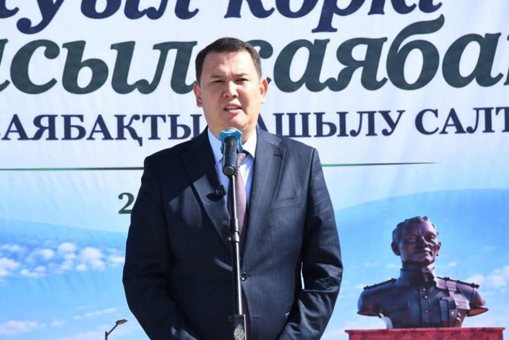 ОТЫРАРДА ЖАҢА САЯБАҚ ПЕН ЕҢСЕЛІ ЕСКЕРТКІШТІҢ АШЫЛУ САЛТАНАТЫ ӨТТІ