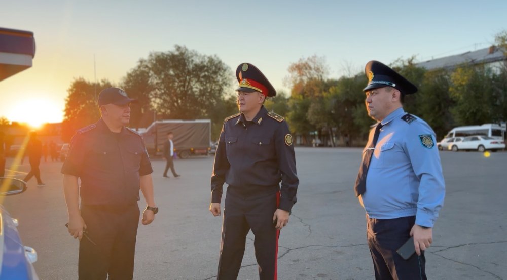 Заң мен тәртіп әркімнің жеке қатысуынан басталады: Жетісу облысының бас полицейі Талдықорған көшелерін аралады