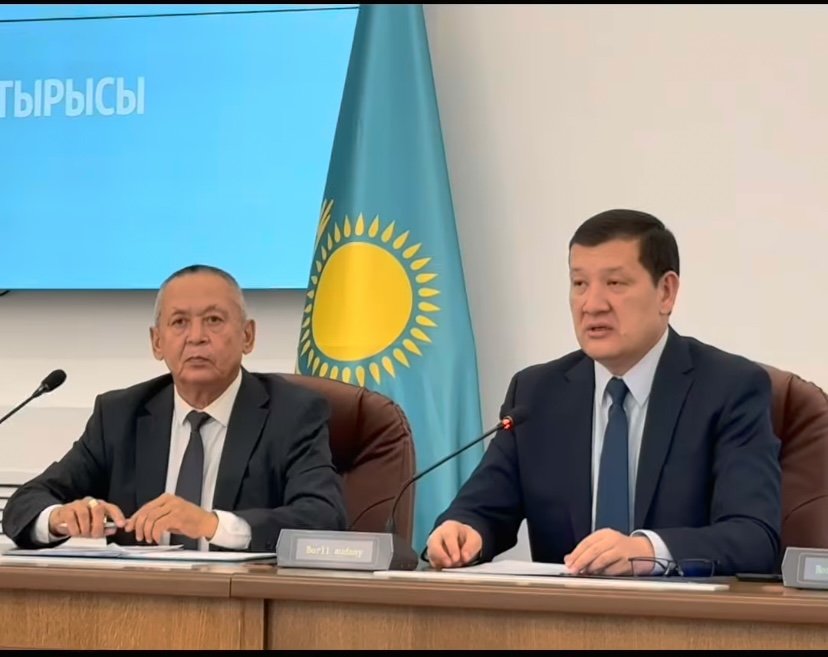 23 қыркүйек күні аудандық қоғамдық кеңес отырысы қоғамдық кеңес төрағасы Б.Макеевтің төрағалығымен өтті