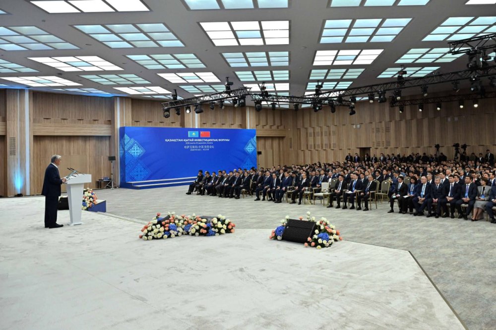 «Қазақстан-Қытай» инвестициялық форумы: ШҚО-да автокөлік шығару және қалдықтарды өңдеу кешендері құрылады