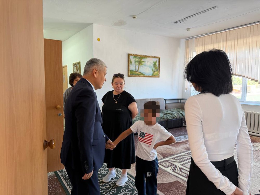 Заңды өкілдерімен кездесу өткізіп, олардың құқықтары, міндеттері мен жауапкершілігі туралы түсіндіру жұмыстарын жүргізді