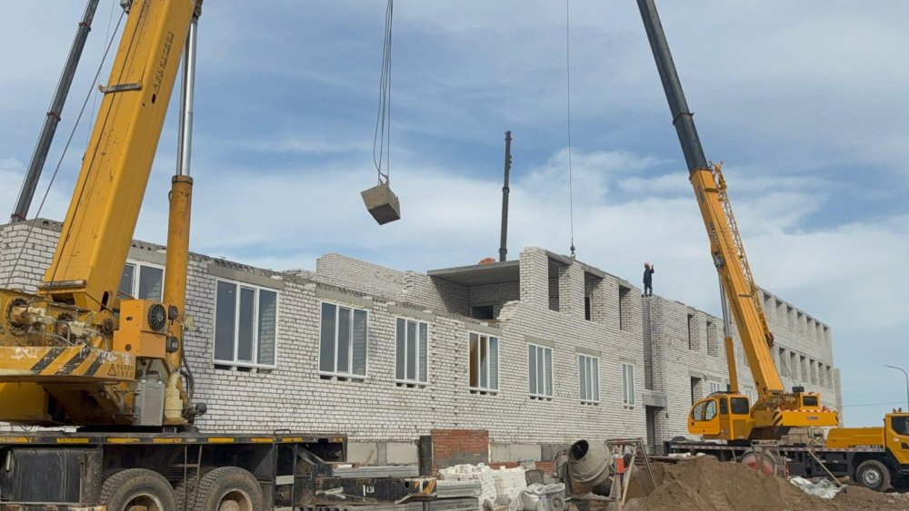 КАЗТАЛОВ АУДАНЫНДА КӨПБЕЙІНДІ АУДАНАРАЛЫҚ АУРУХАНА САЛЫНУДА